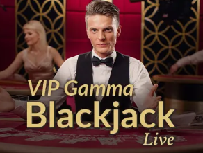 别具一格，乌拉圭队启用了灵感源自美洲原住民文化的锁子甲队旗